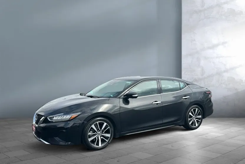 2023 Nissan Maxima SV photo 1