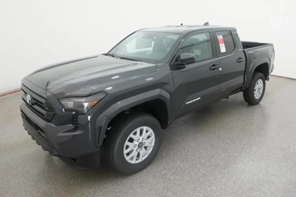 2025 Toyota Tacoma SR5 photo 1
