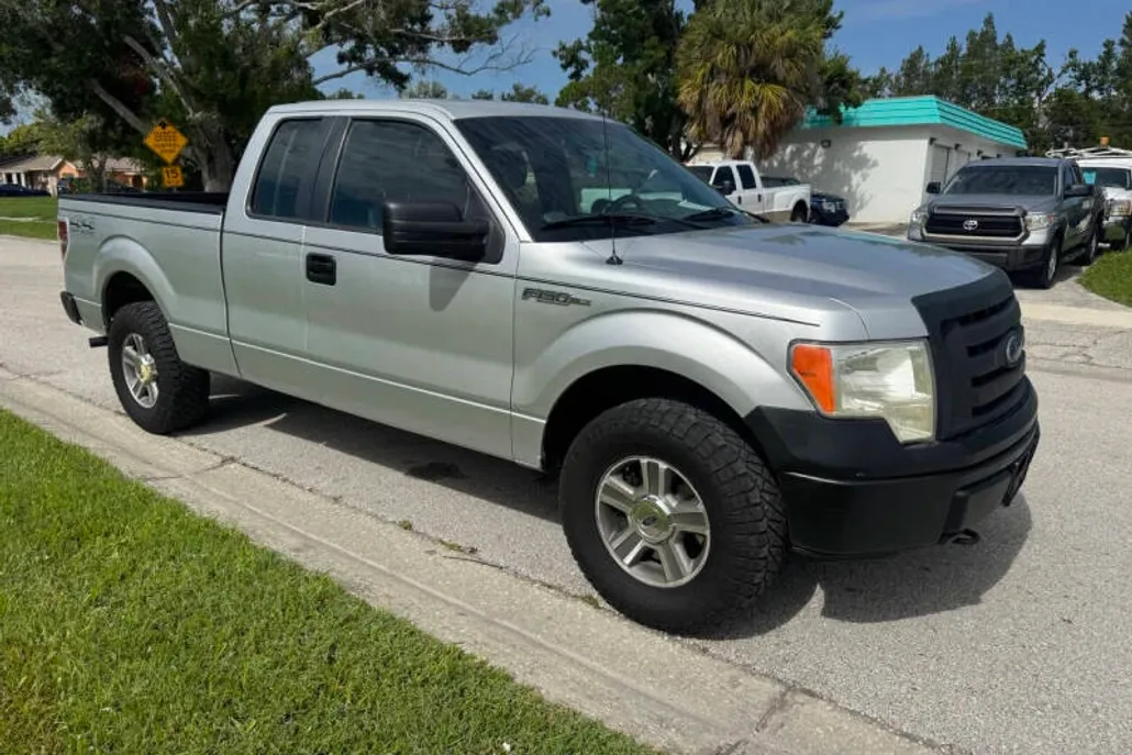 2012 Ford F-150 XL photo 1