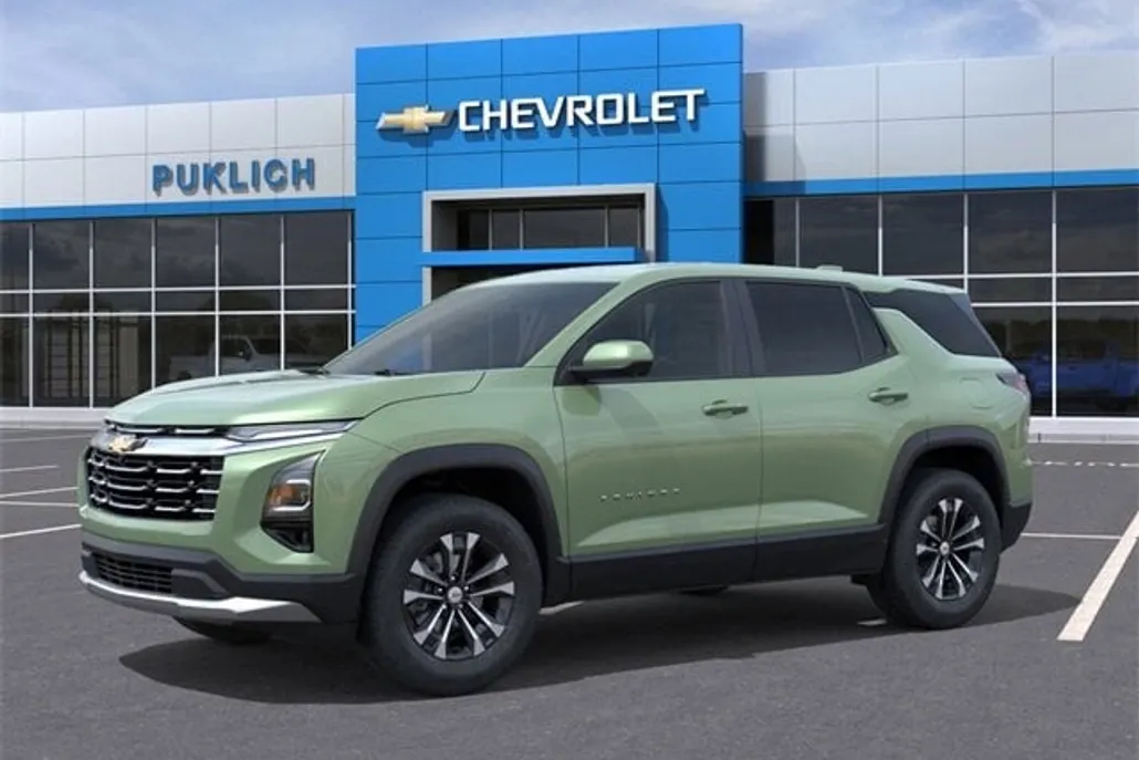 2026 Chevrolet Equinox LT photo 1