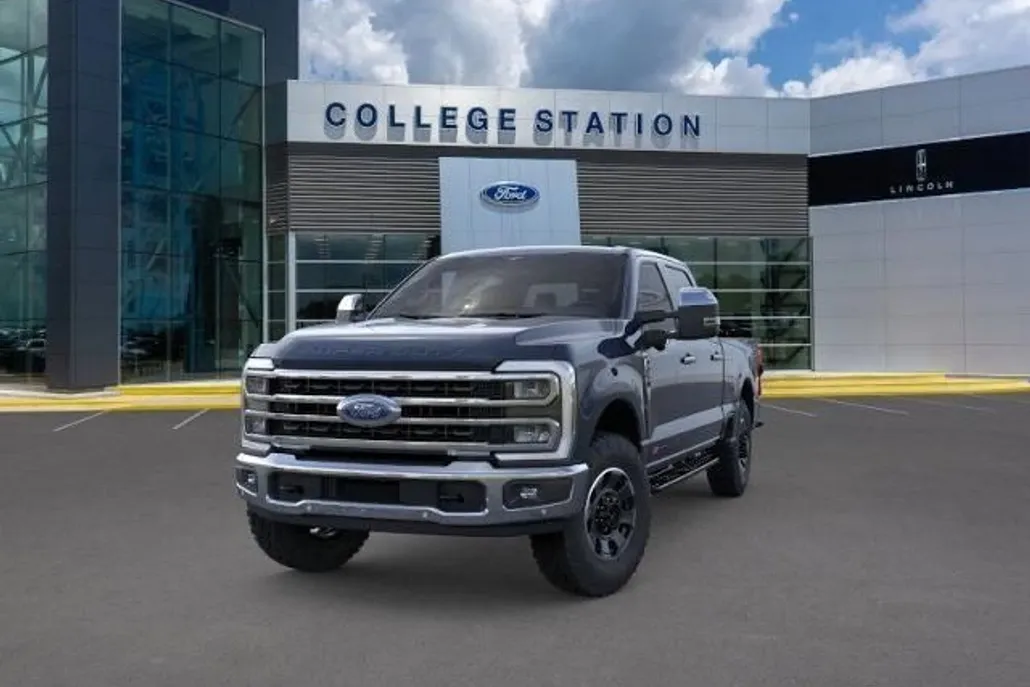 2025 Ford F-250 photo 1