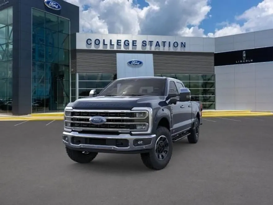 2025 Ford F-250 photo 1