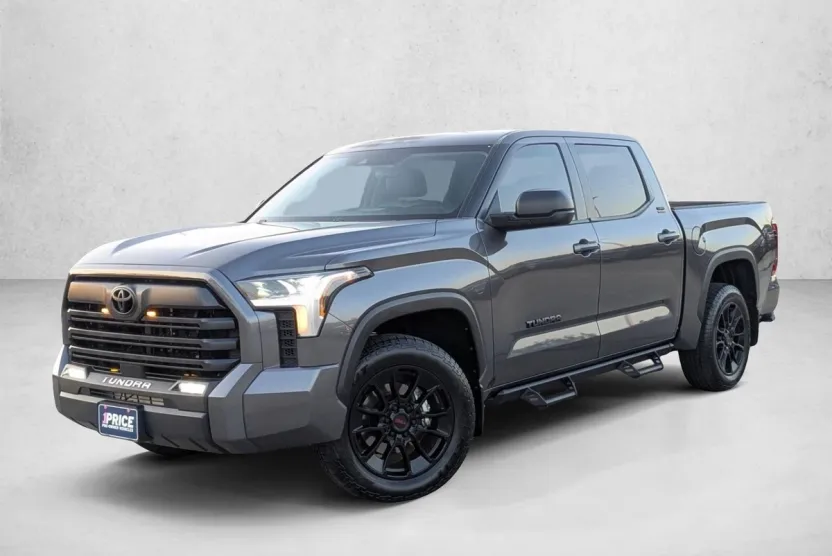 2024 Toyota Tundra SR5 photo 1