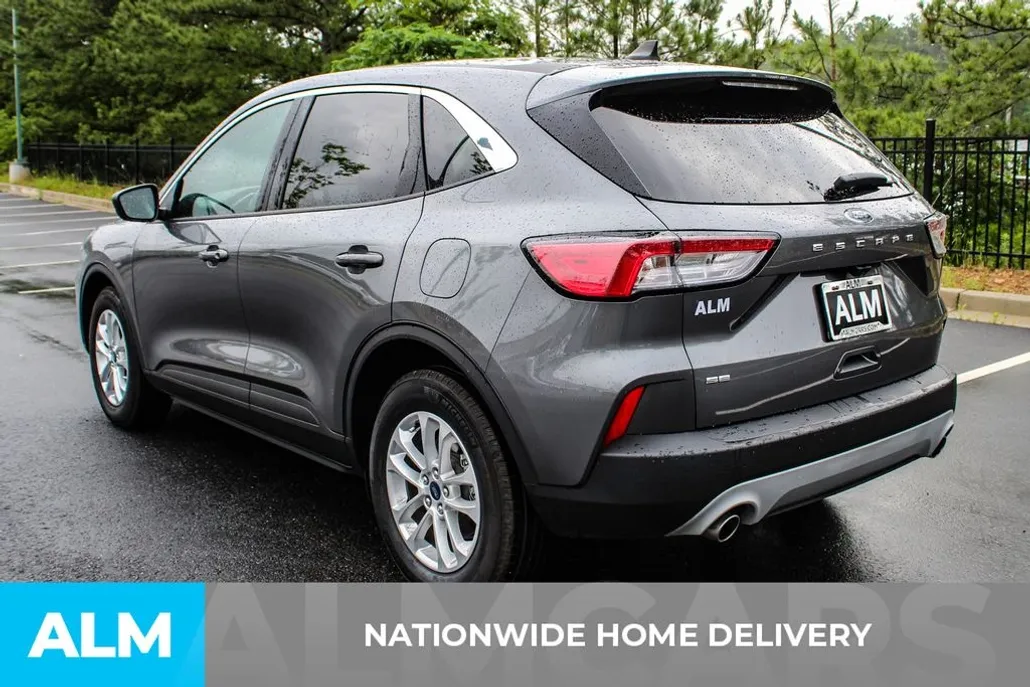 2022 Ford Escape SE photo 1