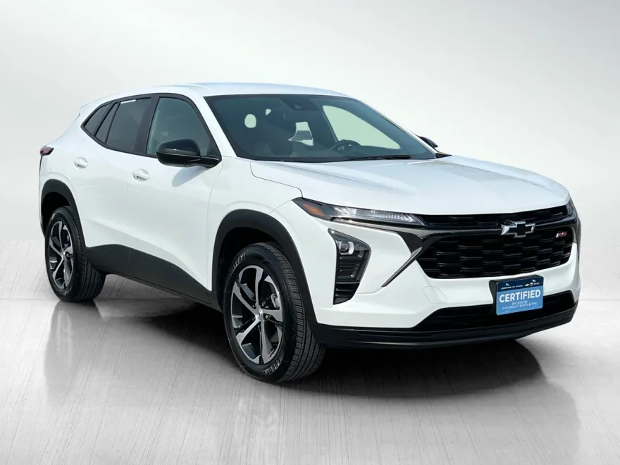 2024 Chevrolet Trax photo 1