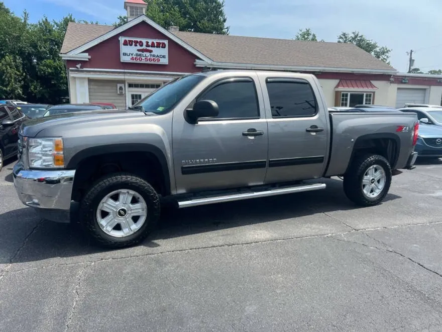 2012 Chevrolet Silverado 1500 LT photo 1
