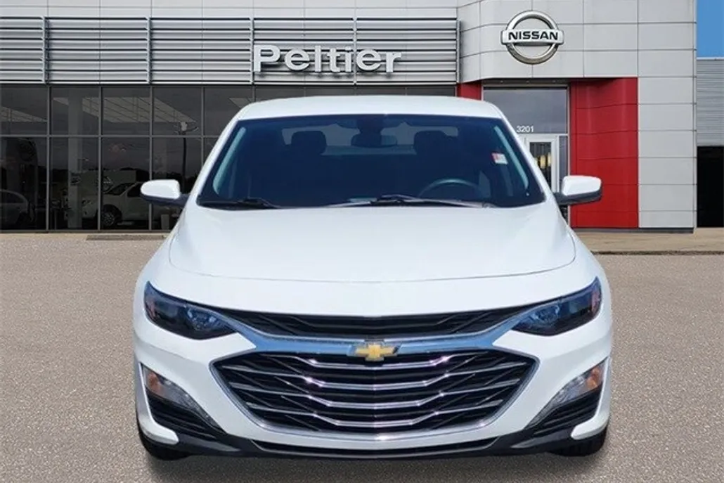 2022 Chevrolet Malibu 1LT photo 1