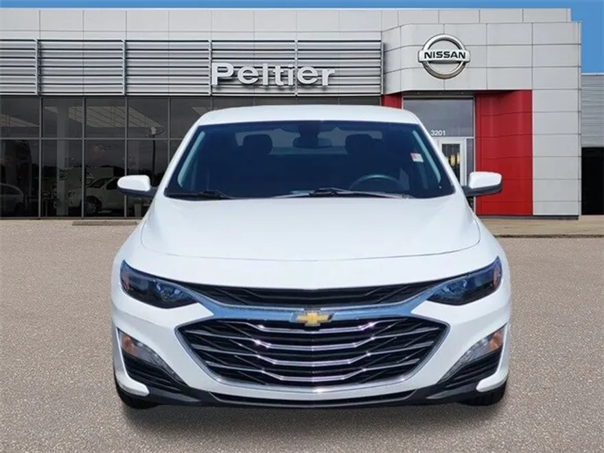 2022 Chevrolet Malibu 1LT photo 1