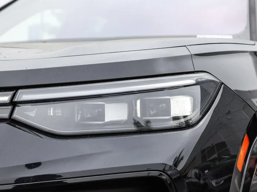 2025 Volkswagen Tiguan SEL R-Line Black photo 1