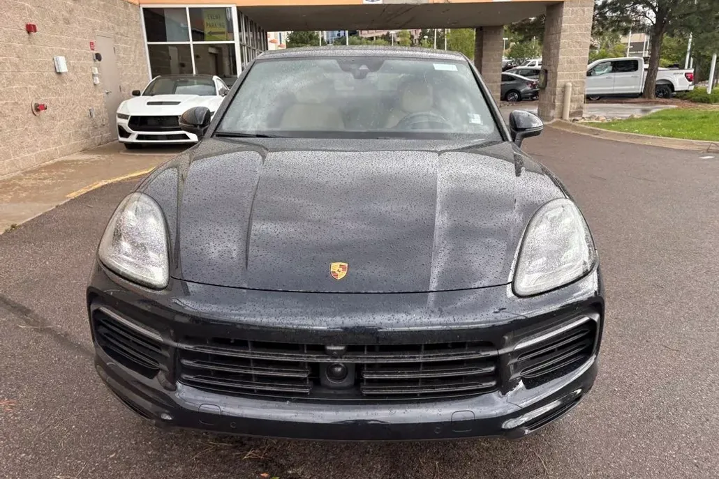 2021 Porsche Cayenne Coupe S photo 1