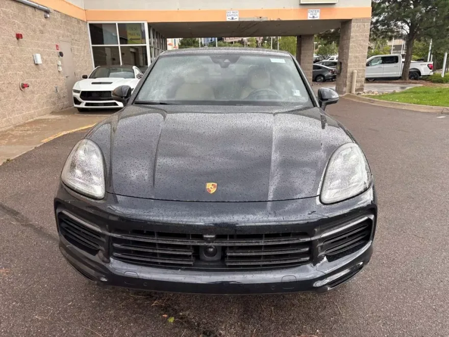 2021 Porsche Cayenne Coupe S photo 1