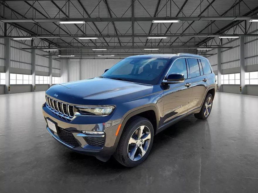 2024 Jeep Cherokee 4xe Sport photo 1