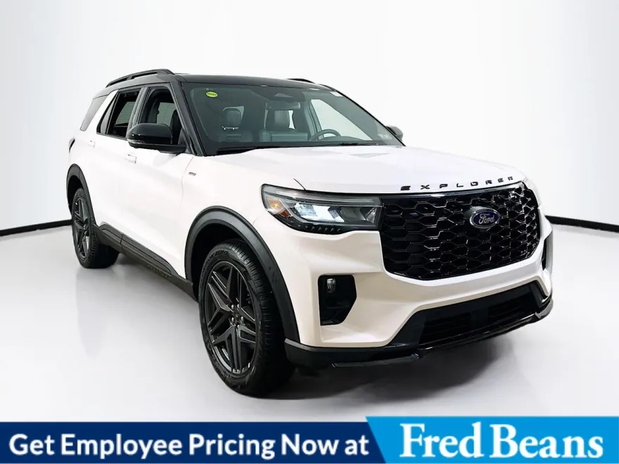 2025 Ford Explorer ST-Line photo 1