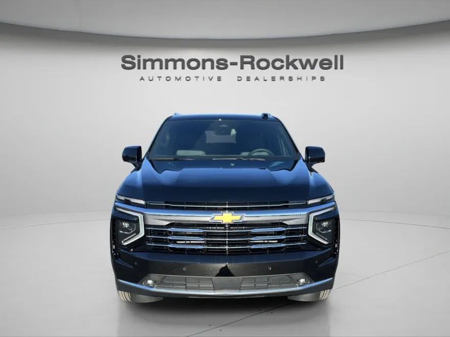 2026 Chevrolet Suburban LT photo 1