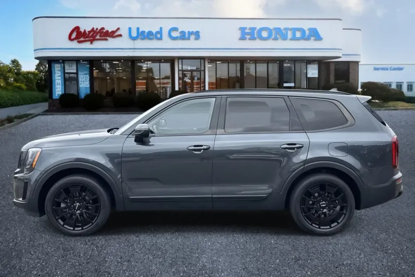 2022 Kia Telluride EX photo 1