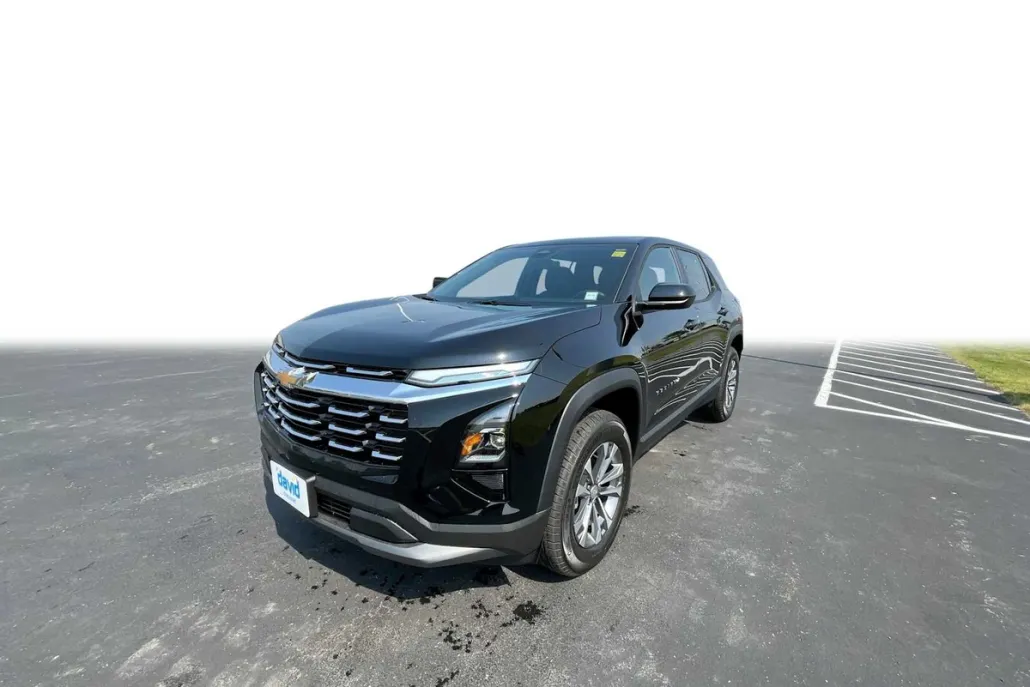 2026 Chevrolet Equinox LT photo 1