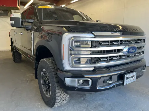 2024 Ford F-350 Platinum photo 4