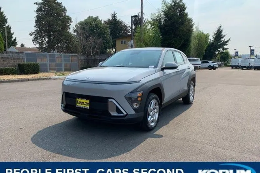 2026 Hyundai Kona SE photo 1