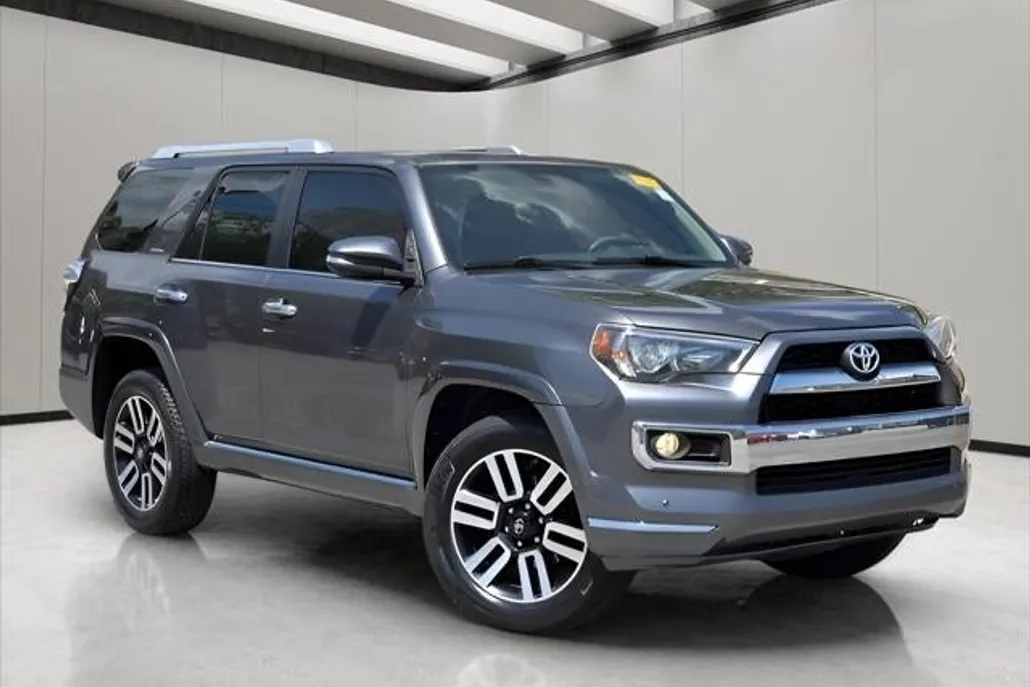2018 Toyota 4Runner Limited photo 1