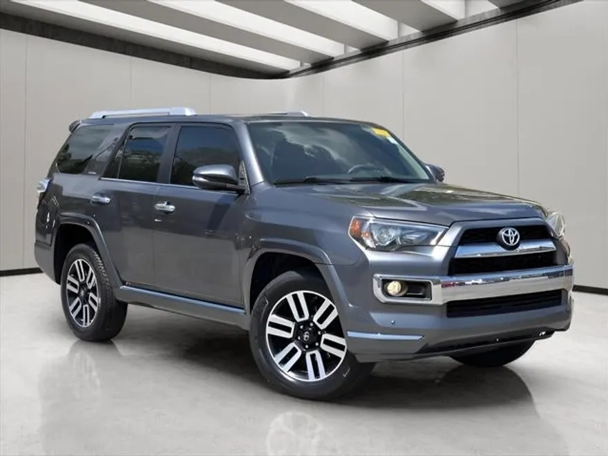 2018 Toyota 4Runner Limited photo 1