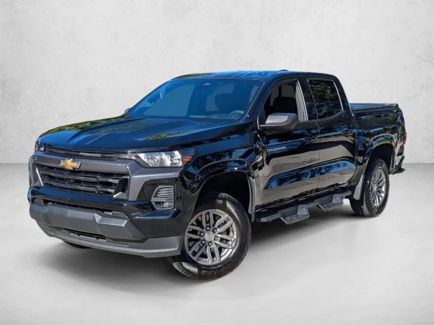 2023 Chevrolet Colorado LT photo 1