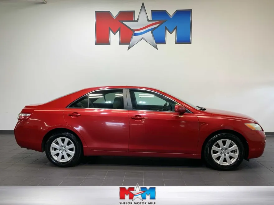 2008 Toyota Camry XLE photo 1