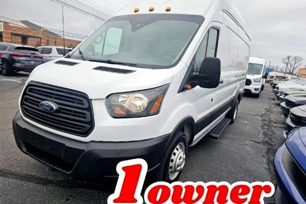 2019 Ford Transit Van photo 1