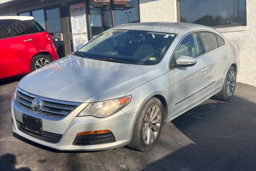2011 Volkswagen CC Sport photo 1