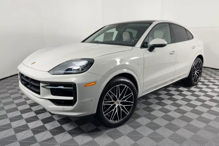 2026 Porsche Cayenne E-Hybrid Coupe photo 1