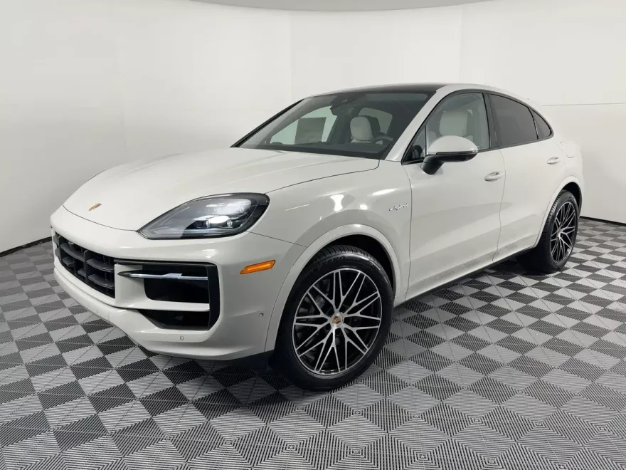 2026 Porsche Cayenne E-Hybrid Coupe photo 1