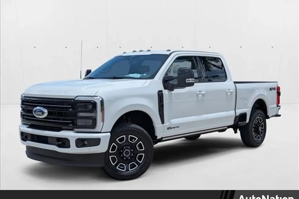 2025 Ford F-250 Platinum photo 1