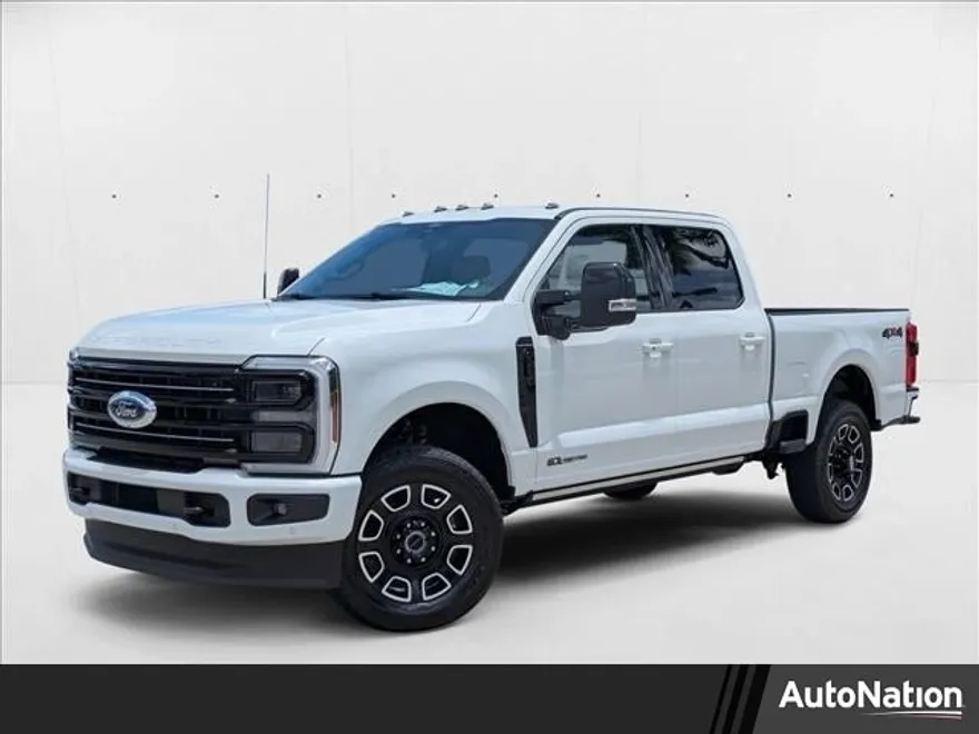 2025 Ford F-250 Platinum photo 1