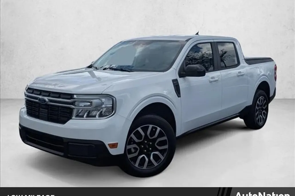 2024 Ford Maverick Lariat photo 1