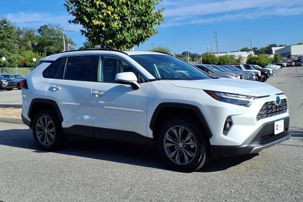 2024 Toyota RAV4 Hybrid Limited photo 1