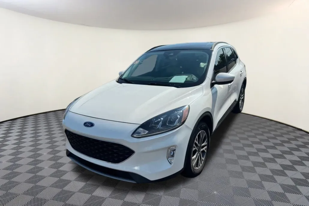 2022 Ford Escape SEL photo 1