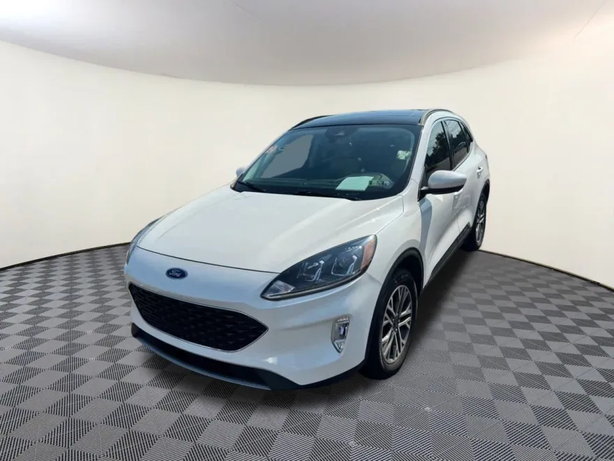 2022 Ford Escape SEL photo 1