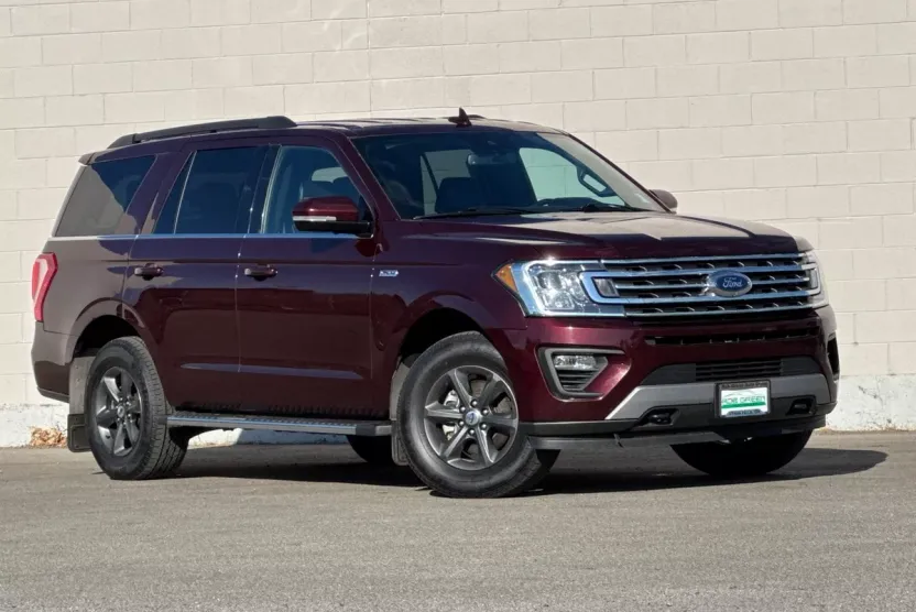 2021 Ford Expedition XLT photo 1