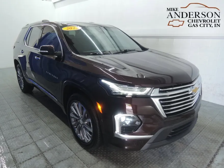 2023 Chevrolet Traverse Premier photo 1