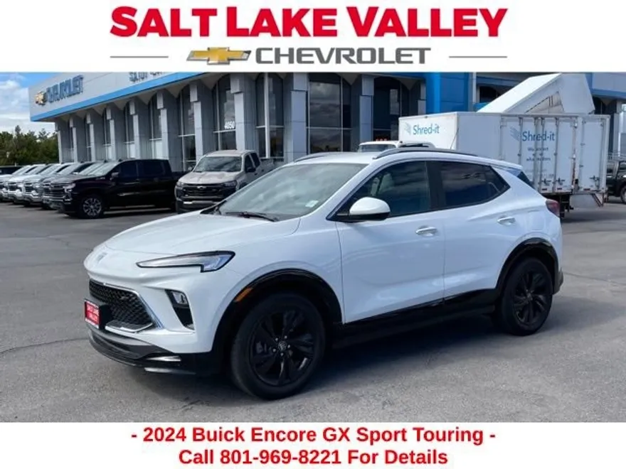 2024 Buick Encore GX Sport Touring photo 1