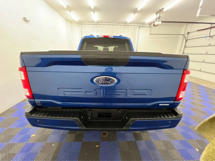 2022 Ford F-150 XL photo 1
