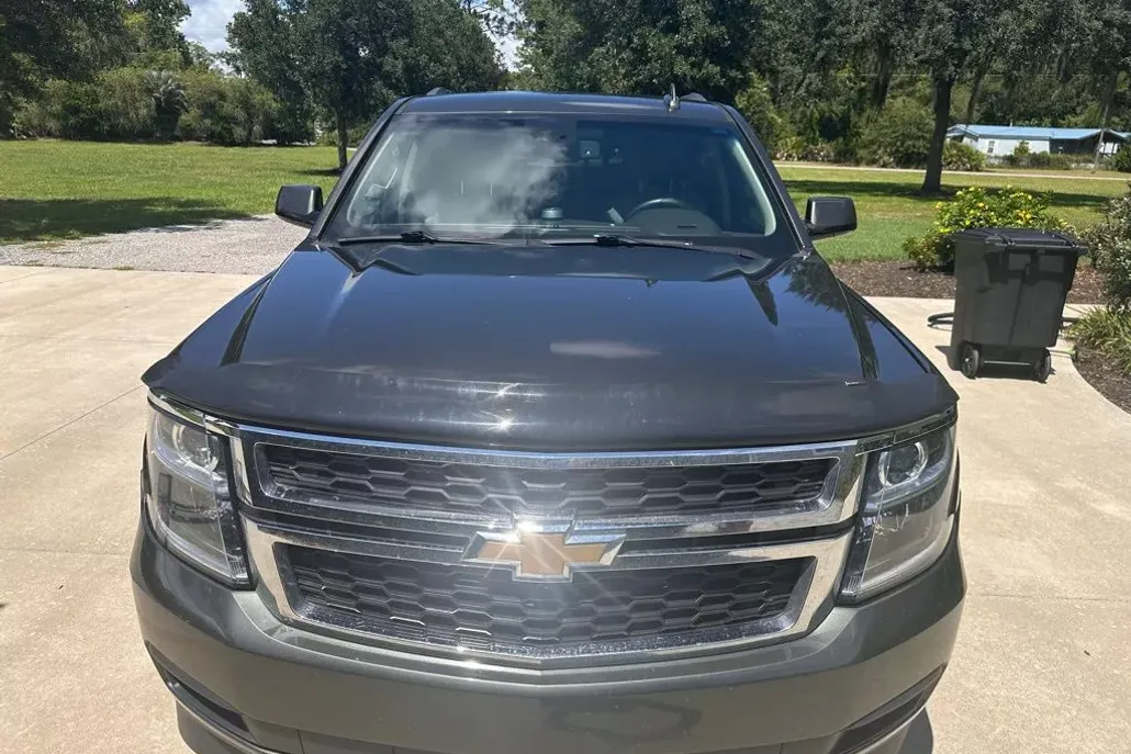 2019 Chevrolet Tahoe LT photo 1