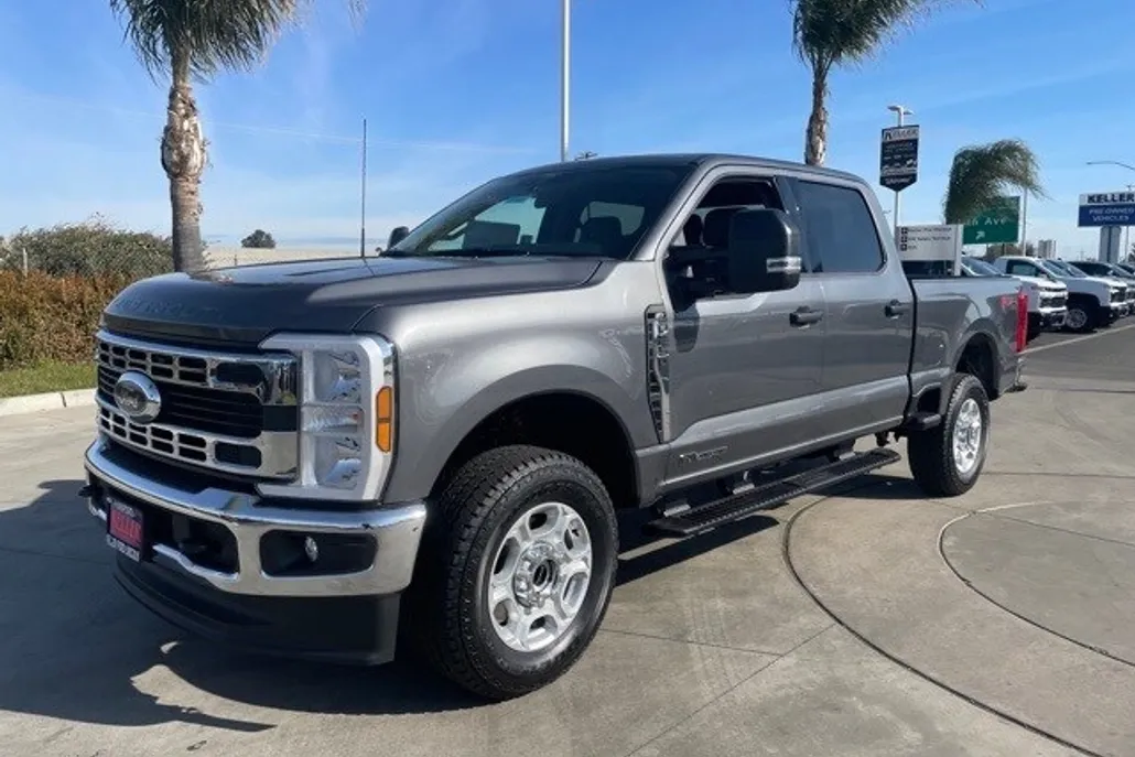 2025 Ford F-250 photo 1