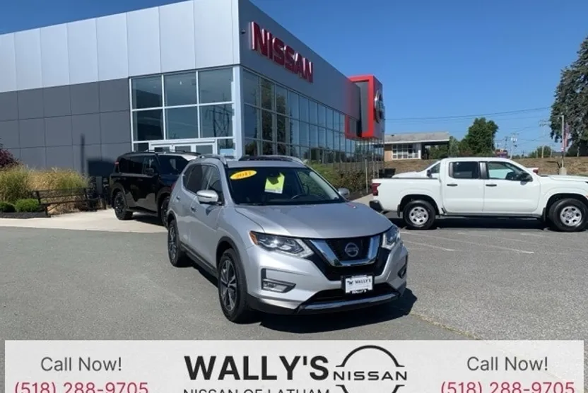 2017 Nissan Rogue SL photo 1