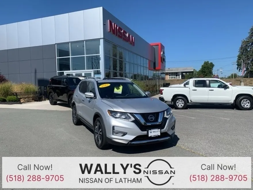 2017 Nissan Rogue SL photo 1