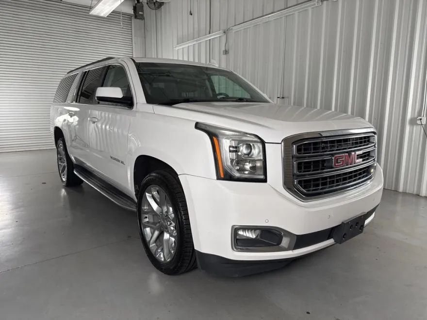2018 Gmc Yukon XL SLE photo 1