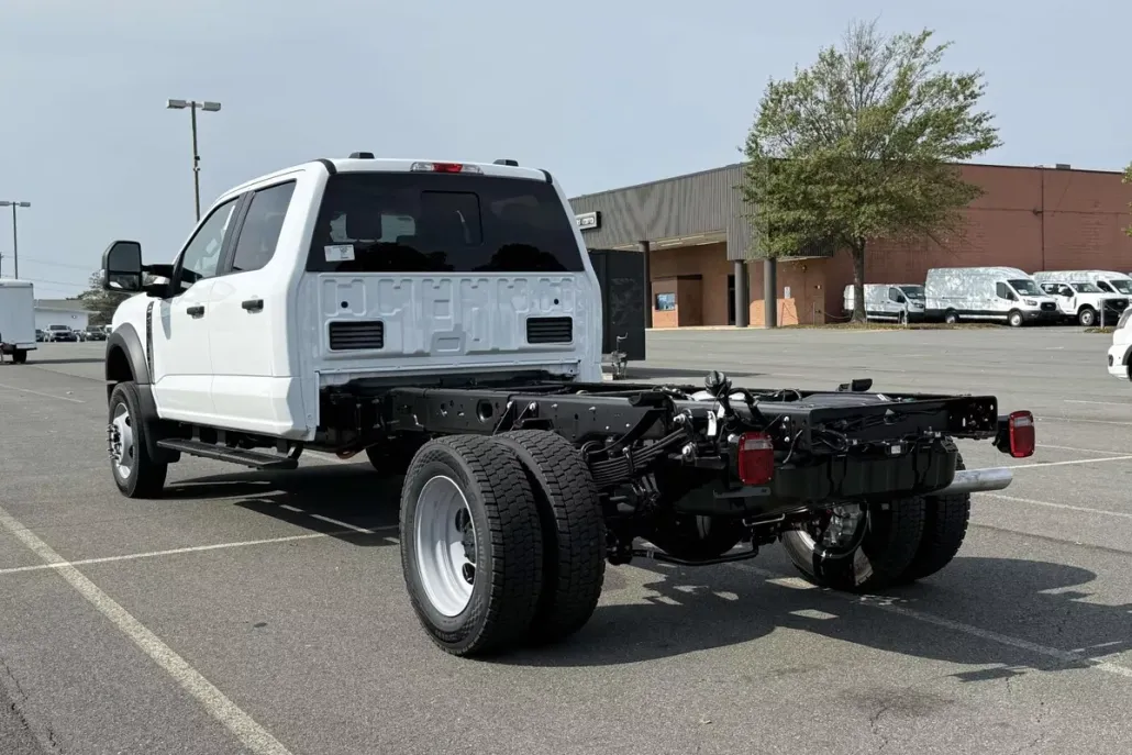 2026 Ford F-550 XL photo 1