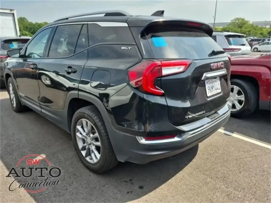 2024 Gmc Terrain SLT photo 1