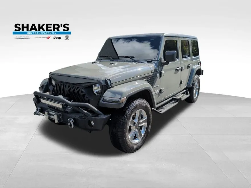 2020 Jeep Wrangler Unlimited Sahara photo 1