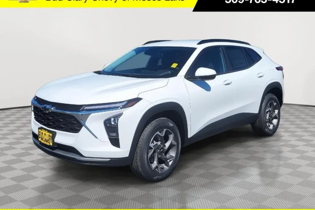 2025 Chevrolet Trax LT photo 1