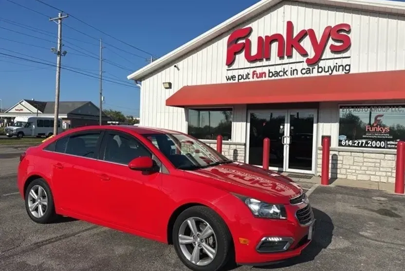 2015 Chevrolet Cruze photo 1